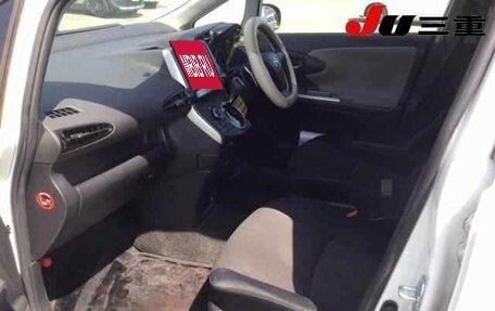 Toyota Wish II, 2009 год, 800 000 рублей, 9 фотография