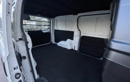 Hyundai Grand Starex Grand Starex I рестайлинг 2, 2009 год, 847 000 рублей, 17 фотография