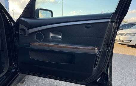 BMW 7 серия, 2002 год, 697 000 рублей, 15 фотография