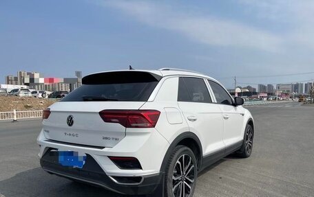 Volkswagen T-Roc I, 2022 год, 1 499 777 рублей, 5 фотография