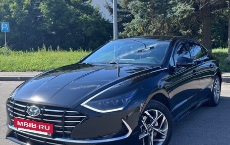 Hyundai Sonata VIII, 2020 год, 2 200 000 рублей, 3 фотография