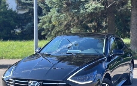 Hyundai Sonata VIII, 2020 год, 2 200 000 рублей, 2 фотография
