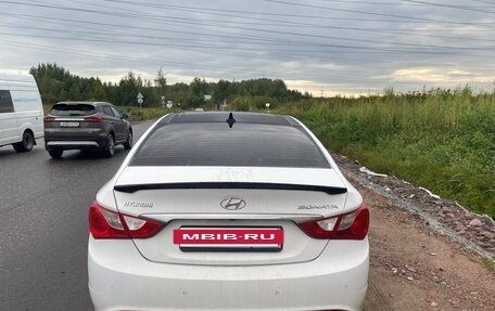 Hyundai Sonata VI, 2012 год, 1 350 000 рублей, 2 фотография