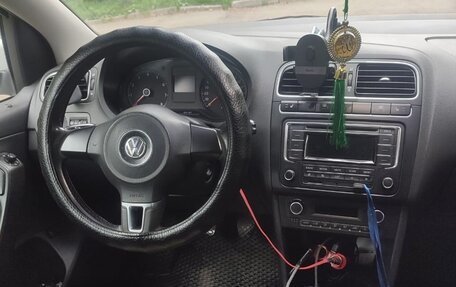 Volkswagen Polo VI (EU Market), 2013 год, 650 000 рублей, 5 фотография