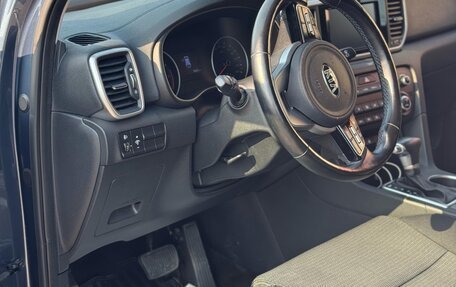 KIA Sportage IV рестайлинг, 2018 год, 2 350 000 рублей, 5 фотография
