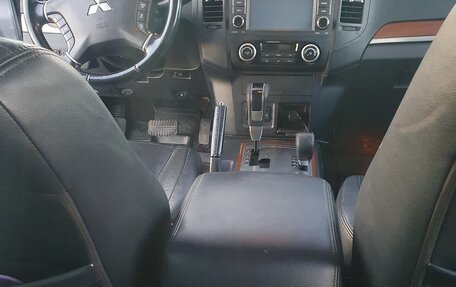 Mitsubishi Pajero IV, 2007 год, 1 750 000 рублей, 6 фотография