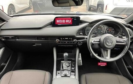 Mazda 3, 2021 год, 985 000 рублей, 8 фотография
