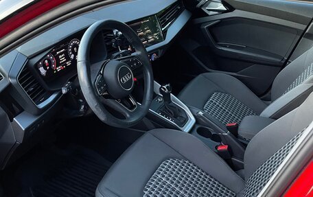 Audi A1, 2021 год, 2 900 000 рублей, 10 фотография