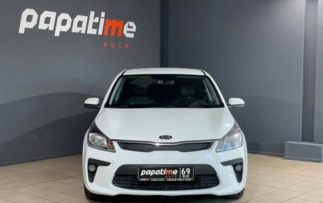 KIA Rio IV, 2020 год, 1 200 000 рублей, 2 фотография