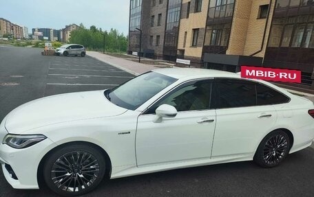 Toyota Crown, 2018 год, 2 540 000 рублей, 6 фотография