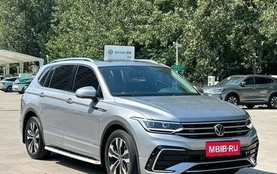 Volkswagen Tiguan II, 2022 год, 2 670 000 рублей, 1 фотография