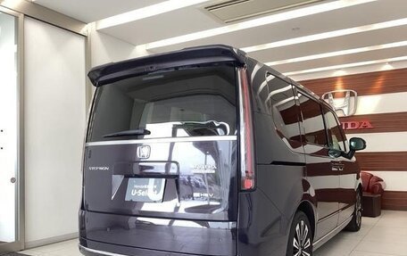 Honda Stepwgn, 2022 год, 2 050 000 рублей, 5 фотография