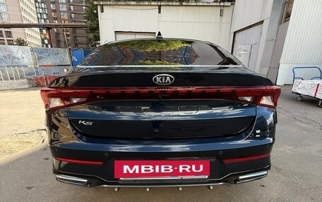 KIA K5, 2020 год, 2 700 000 рублей, 16 фотография