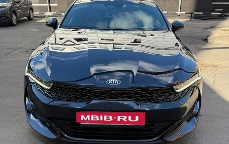 KIA K5, 2020 год, 2 700 000 рублей, 18 фотография