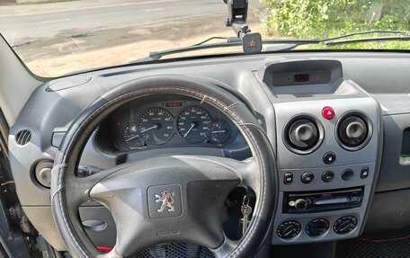 Peugeot Partner II рестайлинг 2, 2010 год, 560 000 рублей, 6 фотография