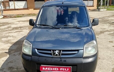 Peugeot Partner II рестайлинг 2, 2010 год, 560 000 рублей, 14 фотография