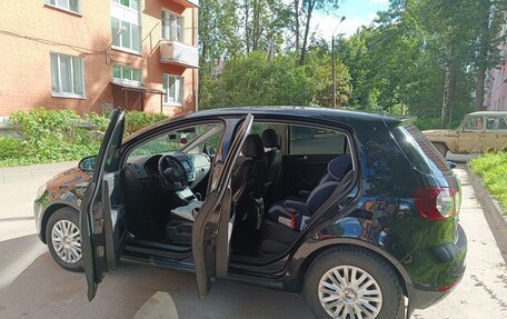 Volkswagen Golf Plus II, 2013 год, 950 000 рублей, 21 фотография