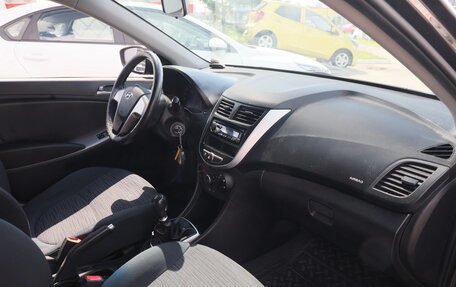 Hyundai Solaris II рестайлинг, 2016 год, 941 860 рублей, 19 фотография