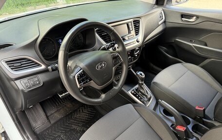 Hyundai Solaris II рестайлинг, 2018 год, 830 000 рублей, 4 фотография