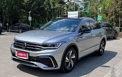 Volkswagen Tiguan II, 2022 год, 2 750 000 рублей, 1 фотография