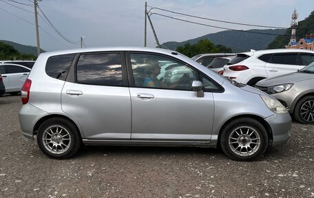 Honda Fit III, 2002 год, 450 000 рублей, 1 фотография