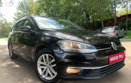 Volkswagen Golf VII, 2019 год, 1 580 000 рублей, 1 фотография