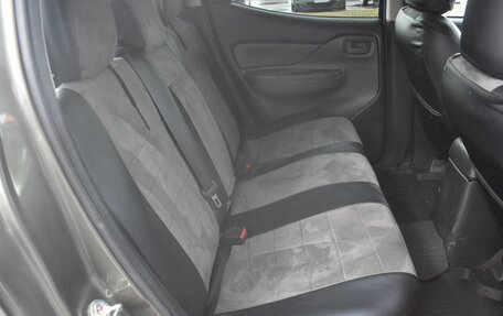 Mitsubishi L200 IV рестайлинг, 2015 год, 1 400 000 рублей, 11 фотография