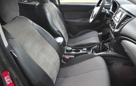 Mitsubishi L200 IV рестайлинг, 2015 год, 1 400 000 рублей, 10 фотография