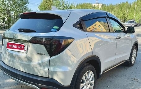 Honda Vezel, 2019 год, 1 850 000 рублей, 6 фотография