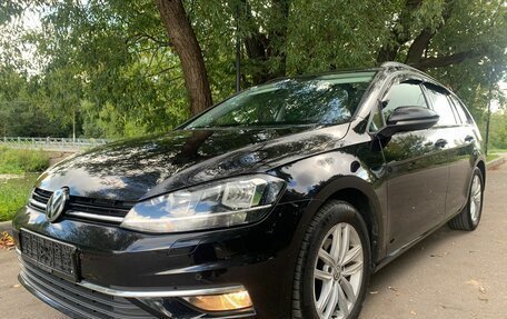 Volkswagen Golf VII, 2019 год, 1 580 000 рублей, 4 фотография
