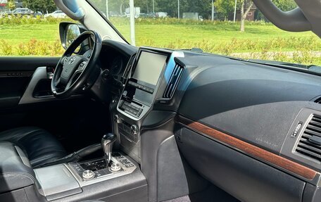Toyota Land Cruiser 200, 2015 год, 5 570 000 рублей, 4 фотография