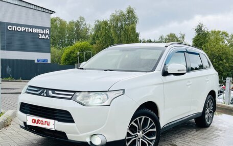 Mitsubishi Outlander III рестайлинг 3, 2014 год, 1 300 000 рублей, 3 фотография