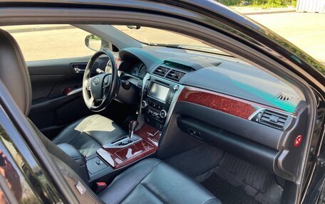 Toyota Camry, 2014 год, 1 670 000 рублей, 10 фотография