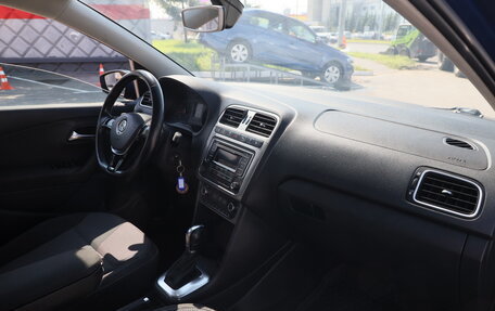 Volkswagen Polo VI (EU Market), 2017 год, 1 093 470 рублей, 20 фотография