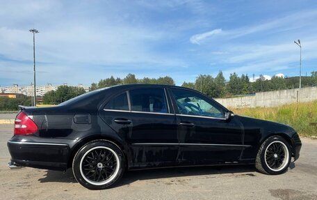 Mercedes-Benz E-Класс, 2004 год, 700 000 рублей, 6 фотография