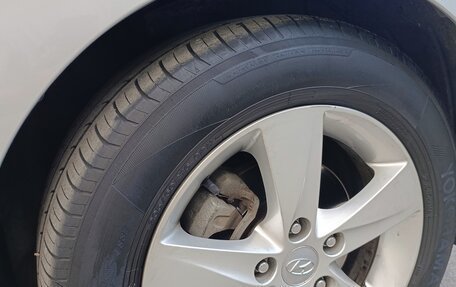 Hyundai Elantra V, 2012 год, 890 000 рублей, 7 фотография