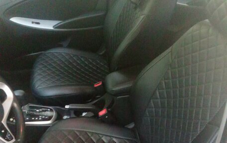 Hyundai Solaris II рестайлинг, 2011 год, 750 000 рублей, 6 фотография