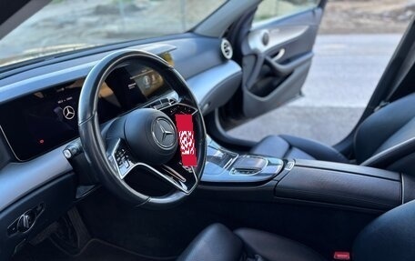 Mercedes-Benz E-Класс, 2021 год, 2 655 000 рублей, 23 фотография