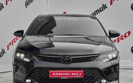 Toyota Camry, 2017 год, 2 750 000 рублей, 4 фотография