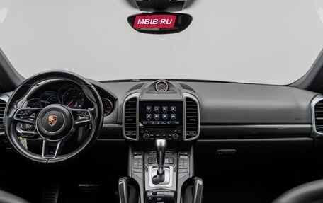 Porsche Cayenne III, 2016 год, 4 650 000 рублей, 17 фотография