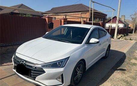 Hyundai Elantra VI рестайлинг, 2019 год, 1 550 000 рублей, 6 фотография