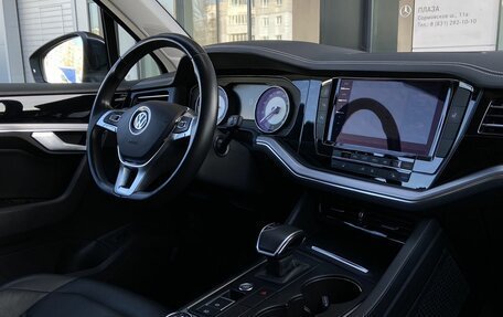 Volkswagen Touareg III, 2018 год, 4 440 000 рублей, 26 фотография