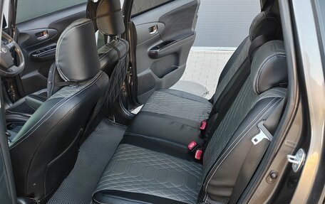 Toyota Wish II, 2012 год, 1 650 000 рублей, 13 фотография