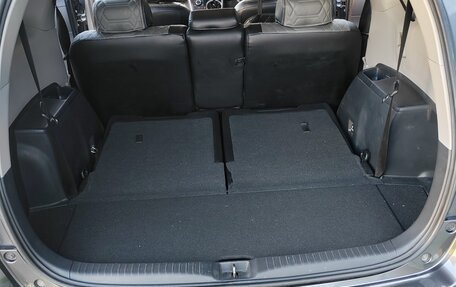 Toyota Wish II, 2012 год, 1 650 000 рублей, 14 фотография