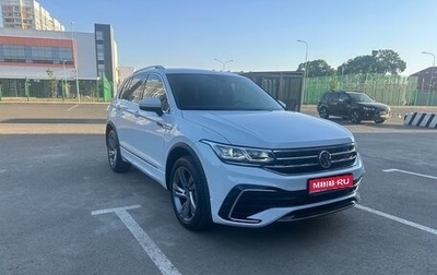 Volkswagen Tiguan II, 2021 год, 4 000 000 рублей, 1 фотография