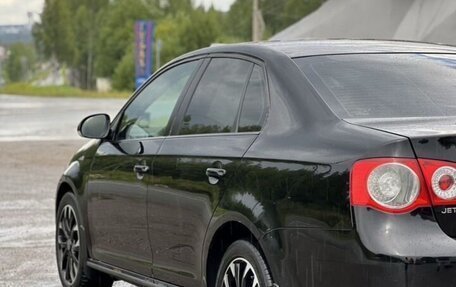 Volkswagen Jetta VI, 2010 год, 530 000 рублей, 3 фотография