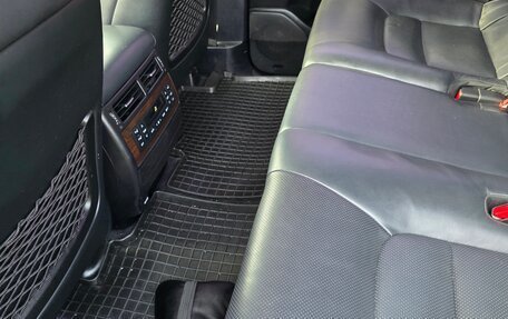 Toyota Land Cruiser 200, 2016 год, 5 700 000 рублей, 7 фотография