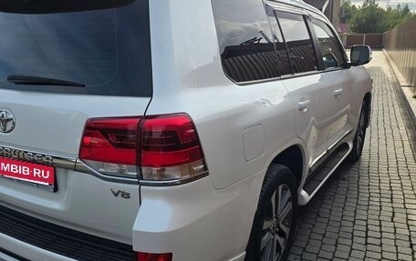 Toyota Land Cruiser 200, 2016 год, 5 700 000 рублей, 4 фотография