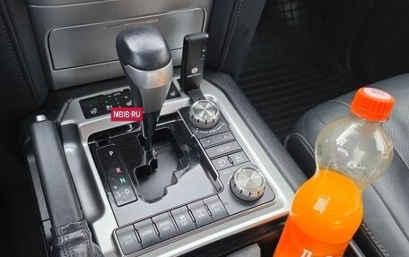 Toyota Land Cruiser 200, 2016 год, 5 700 000 рублей, 11 фотография