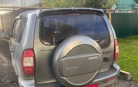 Chevrolet Niva I рестайлинг, 2005 год, 405 000 рублей, 3 фотография